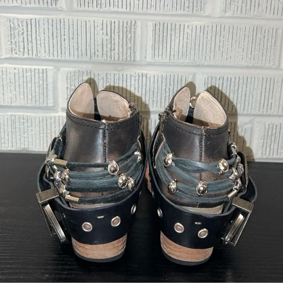 FREEBIRD Saloon Leather Ankle Western Bootie